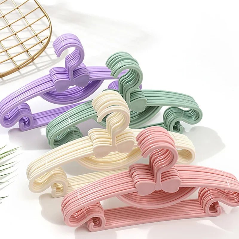 10 Pieces of Children's Hangers, Portable Plastic Display Hangers Windproof Children's Outerwear Hangers Baby Clothing Organizer - Plush Fashion Hub