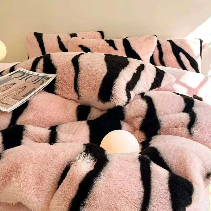 Class A Pink Leopard Double-sided Rabbit Plush Thickened 4-pieces Bedding Sheets Set Plush Fashion Hub
