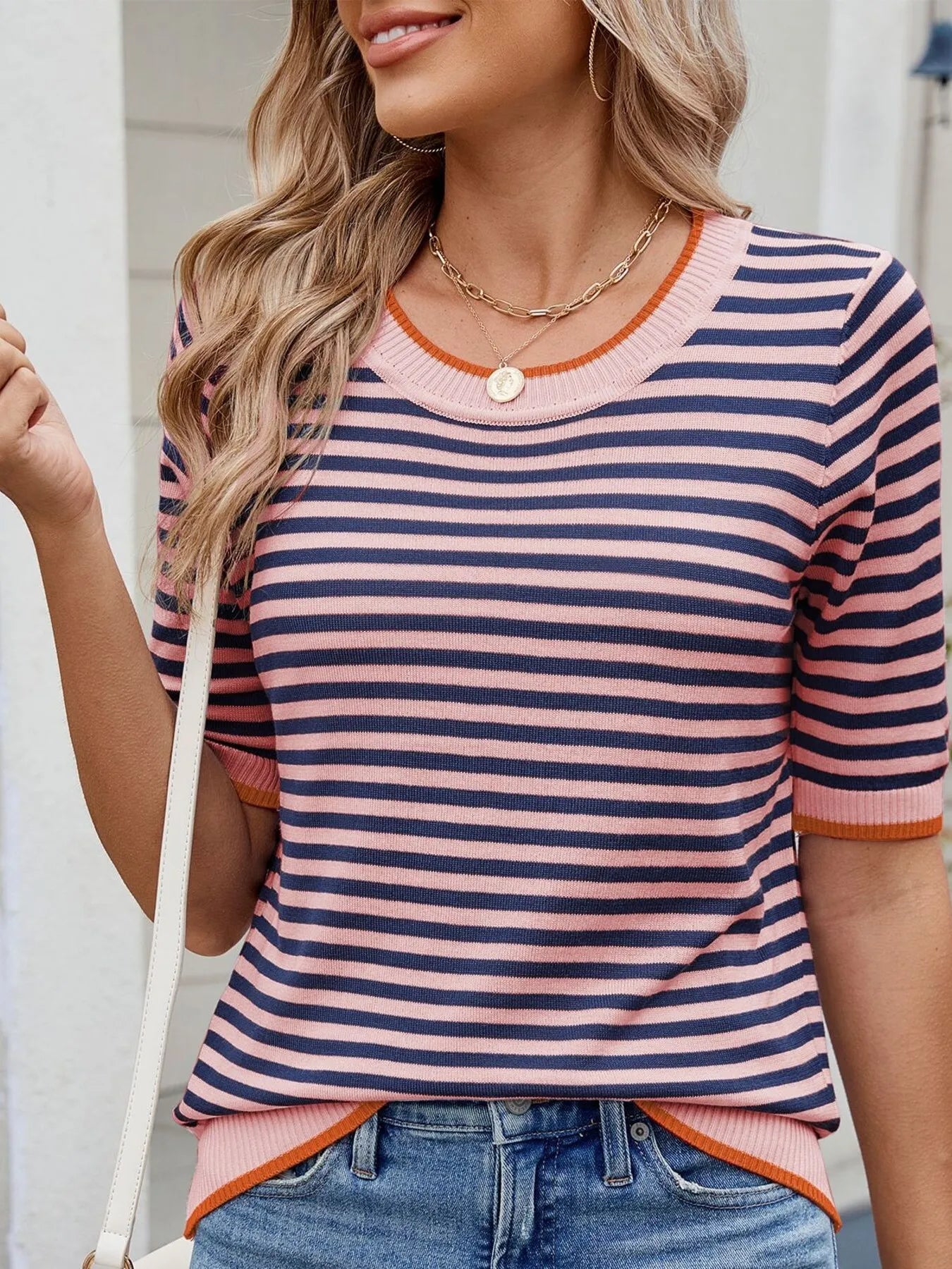 Striped casual T-shirt with contrast trim from Trendsi, featuring a comfortable fit and stylish design.