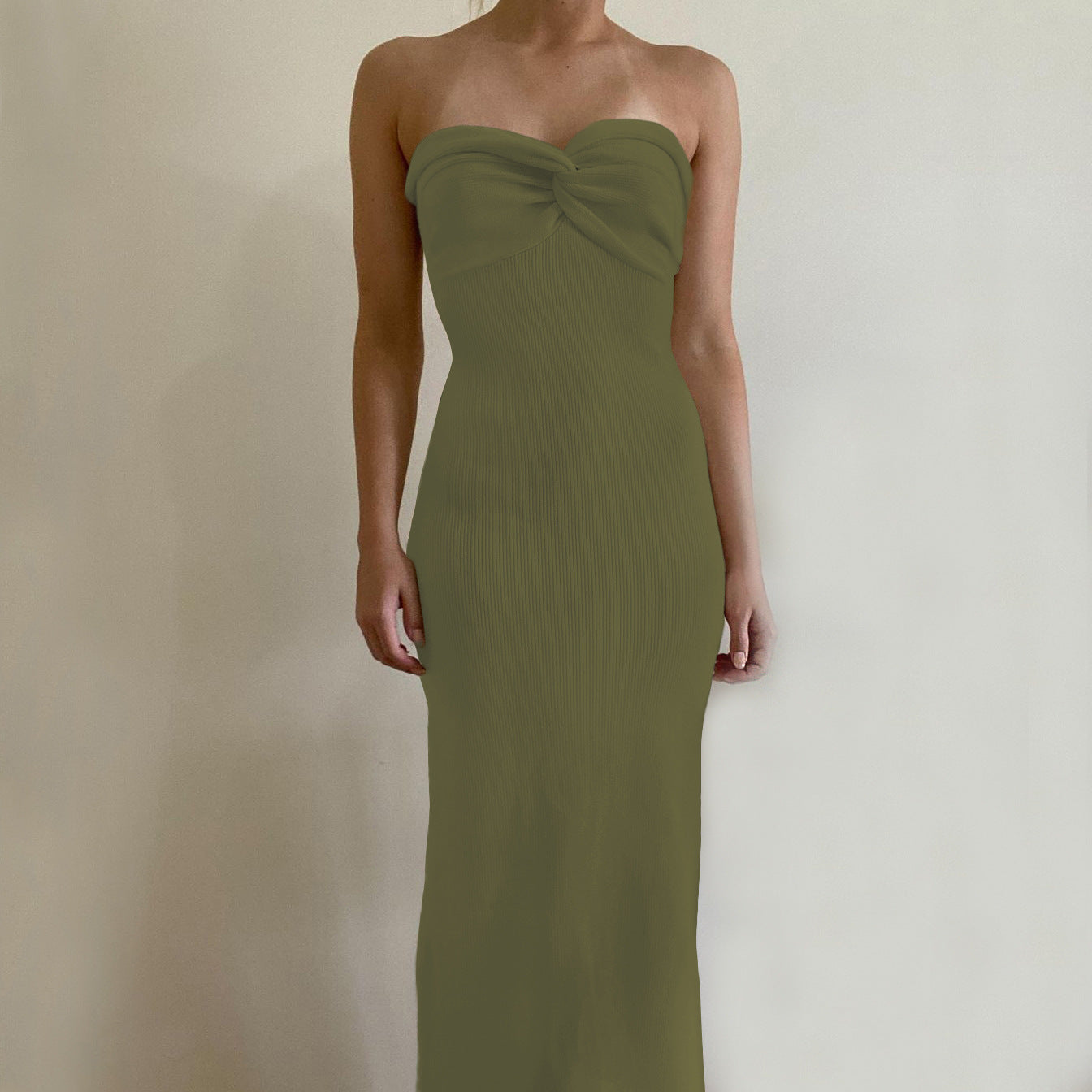 Women's Off-Shoulder Irregular Hem Knitted Maxi Dress