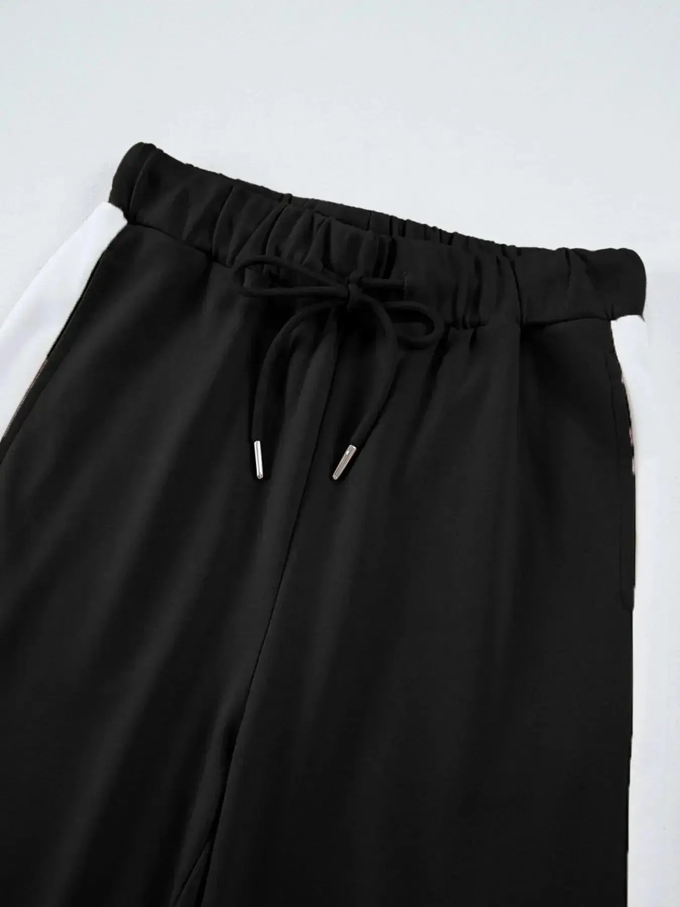 Contrast Trim Round Neck Top and Pants Set - Plush Fashion Hub
