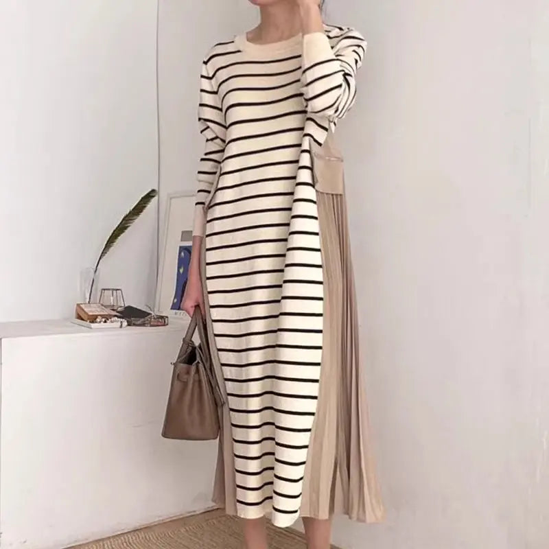 Loose Side Slit Striped Knit Dress PAINEVIDA 39.99