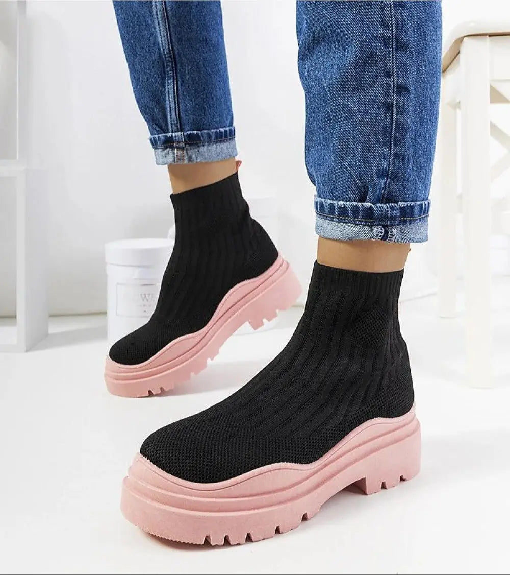 Velaria Black & Pink Slip-On Sneakers Plush Fashion Hub 82.00