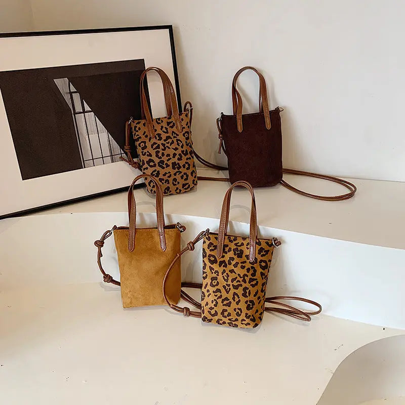 Women's Crossbody Bag Autumn And Winter Retro Leopard Print Shoulder Bag Plush Fashion Hub