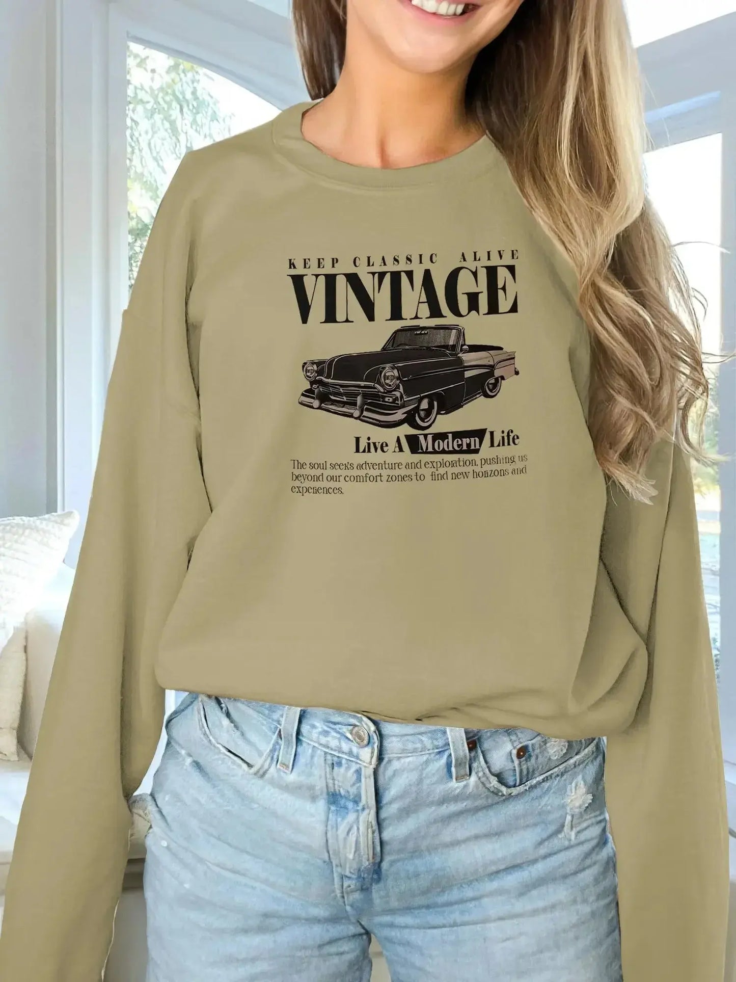 Women's Fashionable Solid Color Printed Long Sleeved Sweatshirt - Plush Fashion Hub