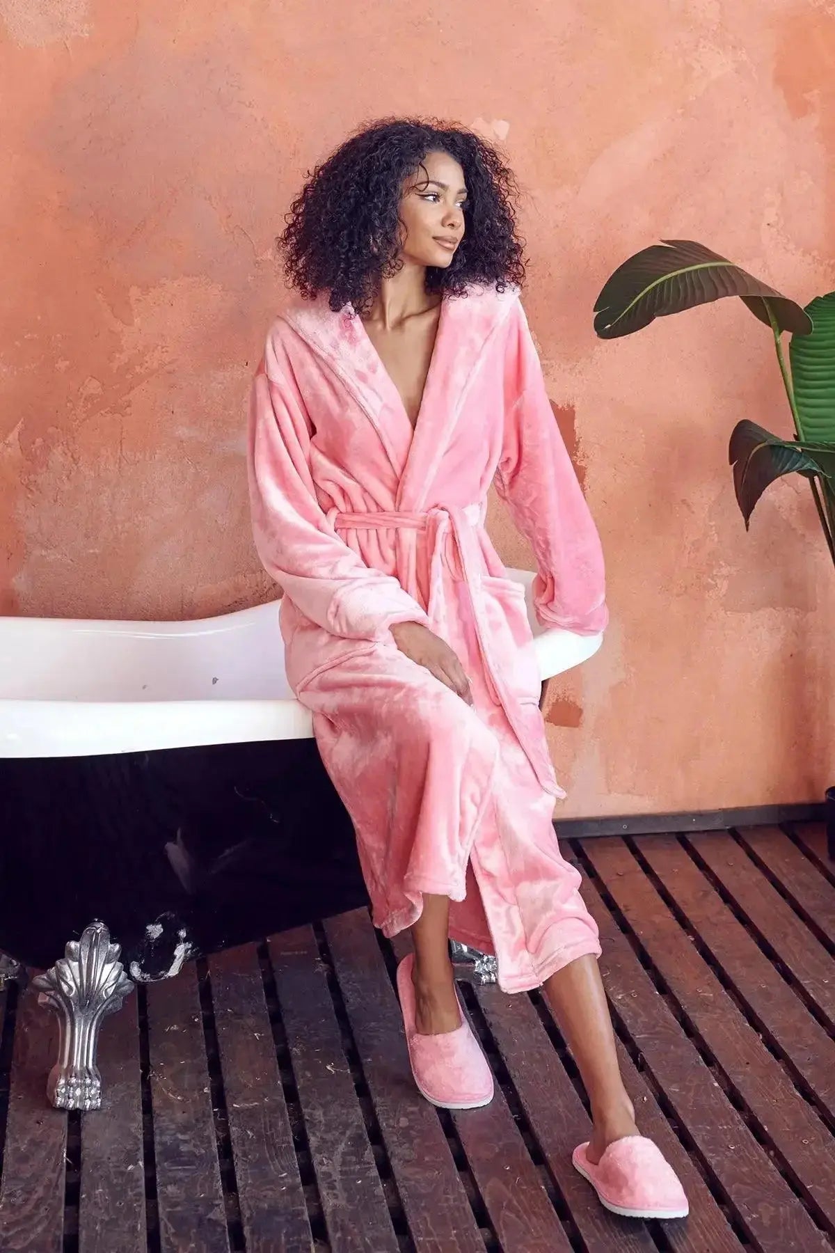 Women’s Plush Hooded Robe - Spa-Worthy Comfort at Home - Plush Fashion Hub