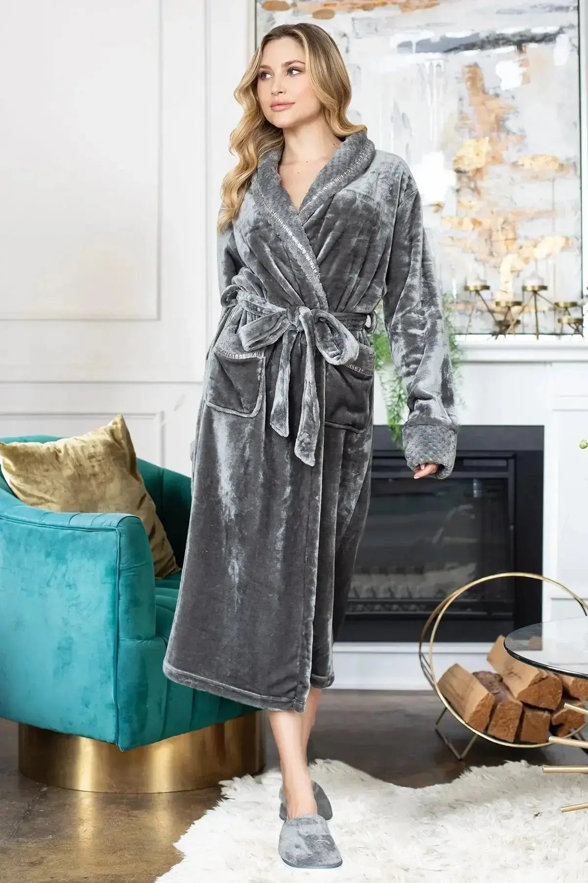 Women's Ultra Soft Plush Bathrobe - Plush Fashion Hub