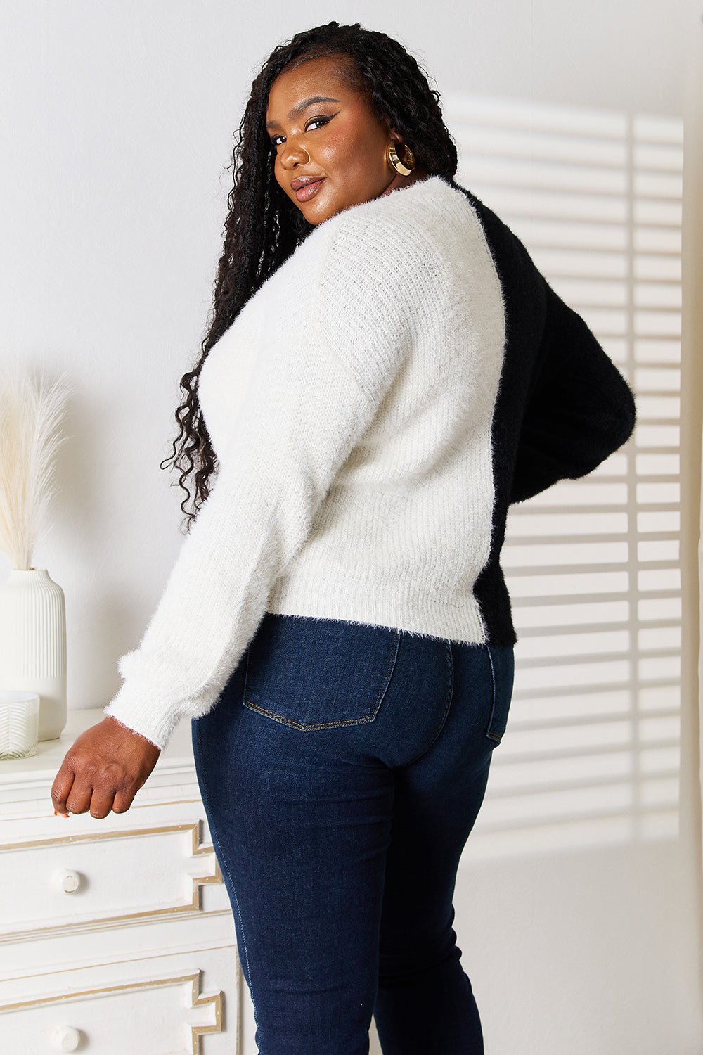 Angel Wings Woven Right Contrast Button - Front V - Neck Cardigan - Plush Fashion Hub