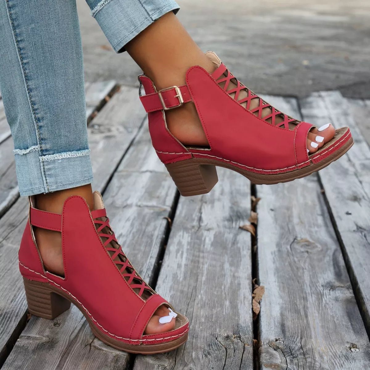 Women's chic faux leather buckle block heel sandals with comfortable mid-heels, stylish and perfect for casual or dressy occasions.