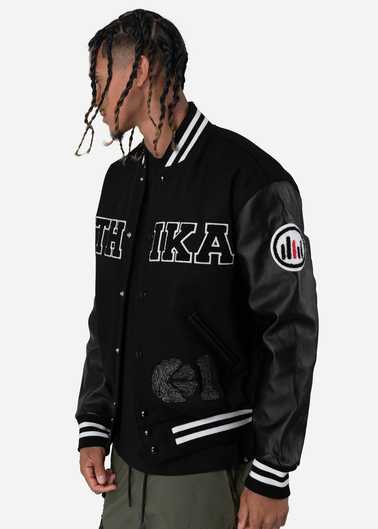 Familie 01 | Varsity Jacket Plush Fashion Hub