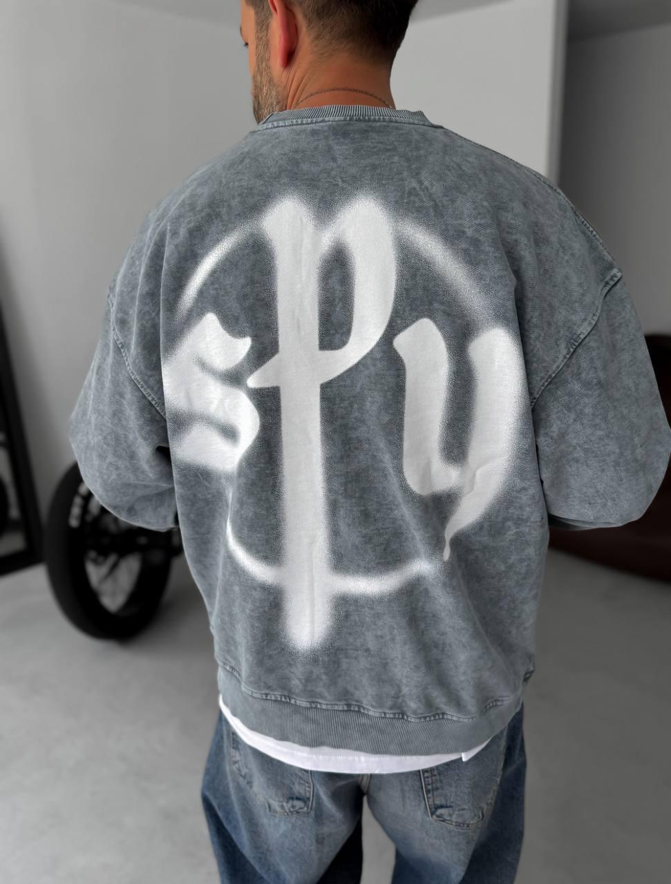 Unisex Oversize Sweatshirt with Pouch Pocket and Spray - Paint Design - Plush Fashion Hub